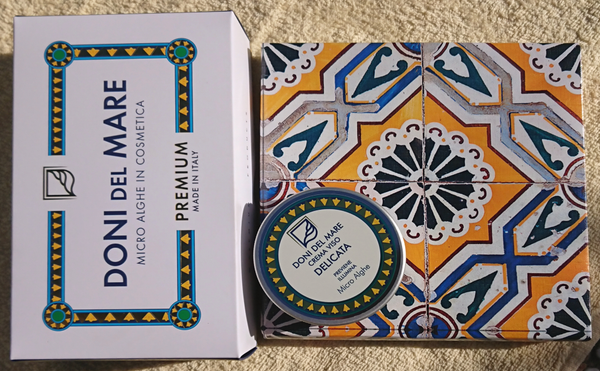 Crema Viso Delicata – Pelli Giovani – 50ml | Idratazione leggera | Pelle fresca e luminosa | Formula naturale | Delicatezza quotidiana | Protezione attiva | Texture morbida | Nutrimento equilibrato | Luminosità naturale | Comfort assoluto | Cura ideale per pelli giovani